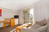 Mandurah Motel and Apartments - balcony