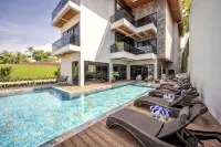 Brand New Luxury Spacious 12 Bedroom Ocean Front Luxury Villa South Jaco. - فلل