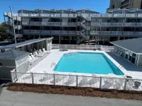 Spectacular partial ocean view 2BR 2BA large top floor condo-beachfront complex! - Strand