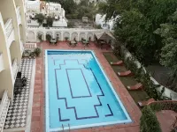 Hotel Hilltop Palace - Pools