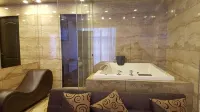 La Cabaña Hotel - Losmen