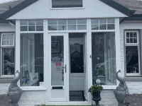 Peacock Guest House Hotels in Largs