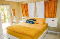 Cozy Luxury Hideaway With Free Wifi,Parking,Swimming Pool&Jacuzzi Near Negril 1b - chambre d’hôtes