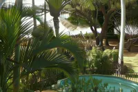 Beachside Holiday Units - Pools