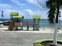 5 Star Beach Front Luxury Resort Grand Caribe 1st Floor- Kayaks & Paddleboards! - Jacuzzi