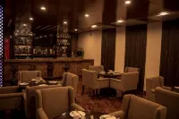 Ratna Hotel - bar