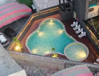 ELISSA HOTEL & SUITES - 泳池