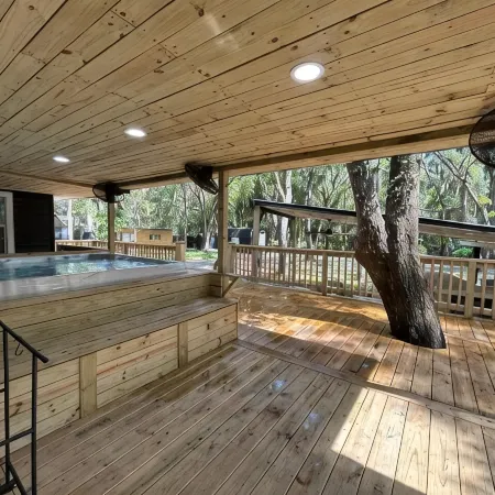 Exclusive Farmhouse Villa with Hot Tub Retreat