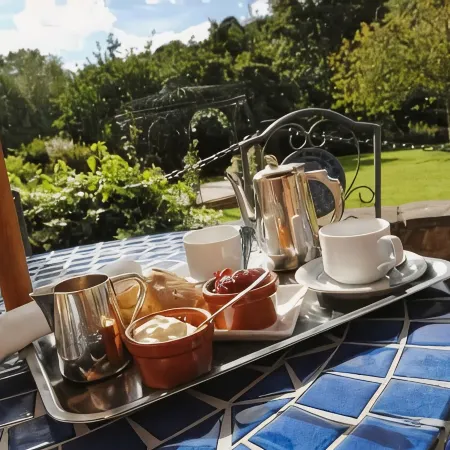 Fox & Hounds Country Hotel