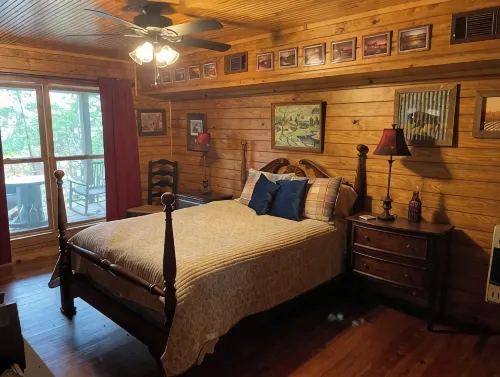 Cabin in the woods overlooking Grenada lake.