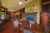 Spinnakers Brewpub & Guesthouses - Bữa sáng
