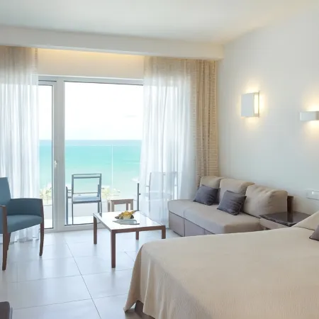 Sunrise Pearl Hotel & Spa
