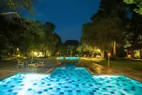 Hotel Sigiriya - Uima-altaat