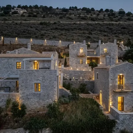 Trapela Limeni Luxury Suites