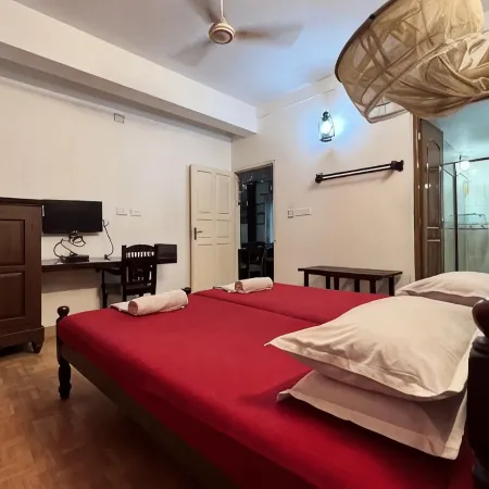 Reds Residency - Homestay
