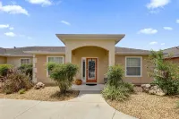Well appointed home welcomes you PLEASE NOTE: We are outside of The Villages - 3-Star