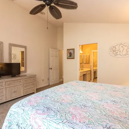 Jupiter Inlet Village House W/Pool - Walk to the Beach, Inlet, Pelican Club