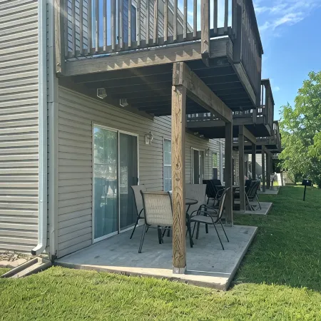 Comfy Newly Remodeled Walk-in, No Stairs BlueBird Retreat