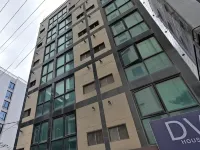 Ewha Red Cloud Box Hoteles cerca de Lujos Noraebang