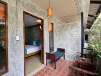 Araya Boutique Hotel Hotels near Thong Sala Pier