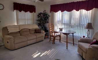 Charming suite in Marion IN,  right next to Indiana Wesleyan University