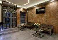 Turris Hotel Petrovsky - Mountain view