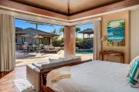Luxury Hawaiian Retreat with Beach Club, Pool, Spa, Gazebo, Golf Cart & E-Bikes - Balkon