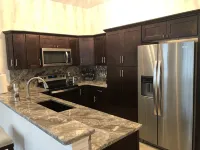 Newly constructed modern home with luxurious rooftop patio - Alojamientos