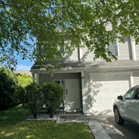 Charming 3 bedroom home Centrally located in Worcester