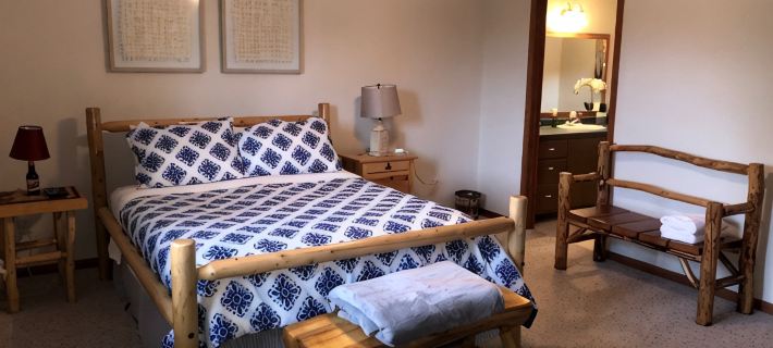 Chetek Country Home 4 bedroom/3 bathroom 4 acre property (Sleeps 15) Hotels in Barron County