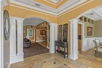 3/2 Home w/ Pool Oasis and Golf Course View! - Private Pools
