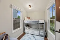 Charming House in Downtown Raleigh- Walking Distance - Bungalows