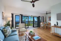 Direct Ocean Front, Renovated1 Bdrm Condo with Sweeping Views of the East Shore - Private Pools