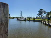 Coffee Creek Cottage: A tranquil, waterfront escape minutes from Oriental, NC - Homestays