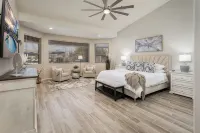 Heated Resort Pool + Hot Tub / Near Stadium - 4-Star
