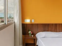 Alice Vitoria Hotel by Nobile Hotels near Vale Museum