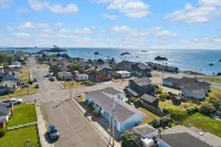 *Beach * Lighthouse *Sunset Walks *Redwoods - 4-Star