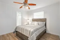 Lake Texoma Splash! Pool/hot tub, 1.5 miles to Highport Marina on Lake Texoma! - 4-Star