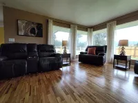 Grand Opening! 3-Bedroom Home- Close to Olympic National Park and Lake Quinault - 4-Star