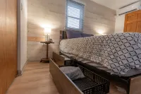 The Rocky Mount: Cozy cabin atop The New River Gorge - 3-Star
