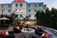Hilton Garden Inn Melville - Pet friendly