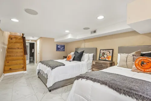 Charming Baltimore Townhome w/ Scenic Views - Holiday bungalows