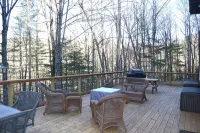Locust Flats -  Pet-Friendly Mountain  Cabin =  Decks-Views-Firepit - 4-Sterne