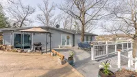 Cozy Lakefront House & Private Dock in  Osage Beach!  Memorial Day Special! - 4 estrellas