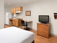WoodSpring Suites Wilkes-Barre - parking