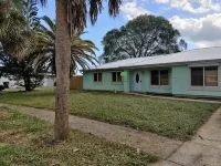 Large 4Bd 2BTH Pool Home with Waterfall Feature and Private Back Yard! - 4-Star