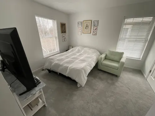 Your Family Friendly  Home in Cleveland - balcony