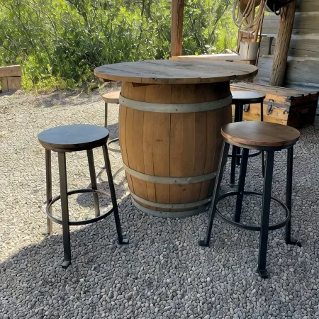 Stagecoach Cabin - Antique Western Charm