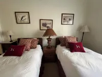 True Ski in Ski Out Located In Arrowhead village. 3 Bed / 3 Bath Unit - 5 estrellas