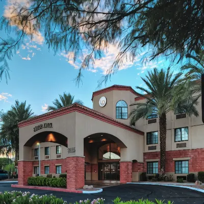 Hilton Vacation Club Varsity Club Tucson Hotels near Reid Park Zoo